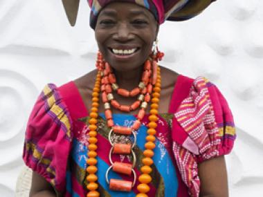 Phong cách & cuộc sống _ Thương hiệu áo dài Hòa Vi 3